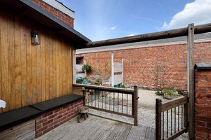 Photo 19- click for photo gallery